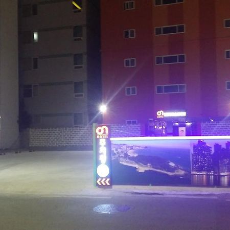 Haeundae On Motel Busan Exterior photo
